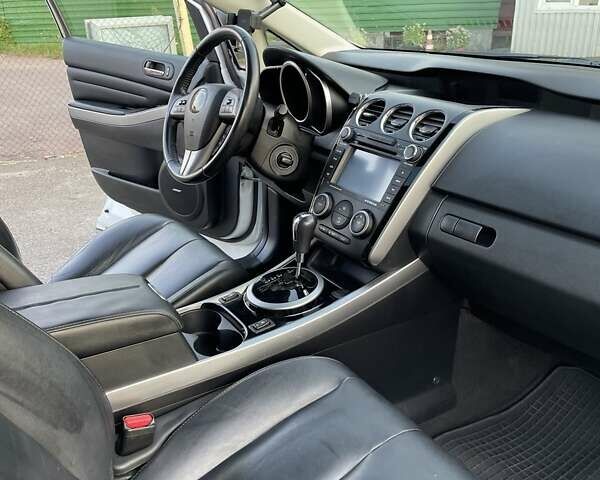 Белый Мазда СХ-7, объемом двигателя 2.26 л и пробегом 73 тыс. км за 13900 $, фото 5 на Automoto.ua