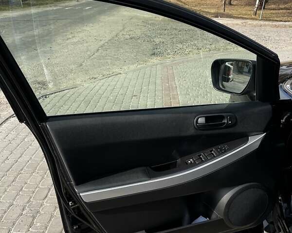 Черный Мазда СХ-7, объемом двигателя 2.3 л и пробегом 220 тыс. км за 7000 $, фото 17 на Automoto.ua