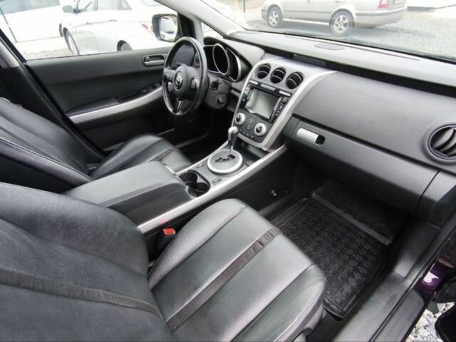 Черный Мазда СХ-7, объемом двигателя 2.3 л и пробегом 135 тыс. км за 7000 $, фото 4 на Automoto.ua