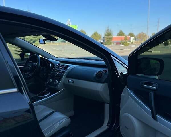 Черный Мазда СХ-7, объемом двигателя 2.3 л и пробегом 200 тыс. км за 6700 $, фото 5 на Automoto.ua