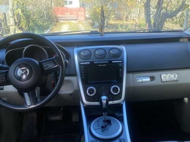 Черный Мазда СХ-7, объемом двигателя 2.3 л и пробегом 150 тыс. км за 5500 $, фото 3 на Automoto.ua