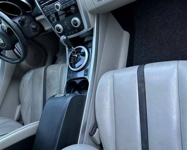 Черный Мазда СХ-7, объемом двигателя 2.3 л и пробегом 200 тыс. км за 6700 $, фото 16 на Automoto.ua
