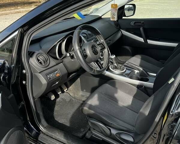 Черный Мазда СХ-7, объемом двигателя 2.3 л и пробегом 220 тыс. км за 7000 $, фото 16 на Automoto.ua