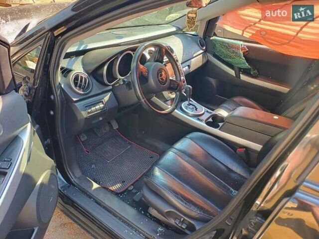 Черный Мазда СХ-7, объемом двигателя 2.26 л и пробегом 250 тыс. км за 3300 $, фото 4 на Automoto.ua
