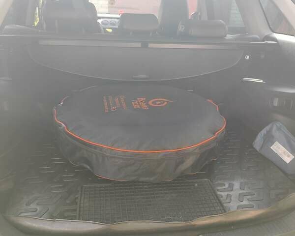 Чорний Мазда СХ-7, об'ємом двигуна 2.3 л та пробігом 177 тис. км за 6600 $, фото 4 на Automoto.ua