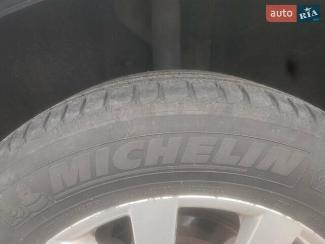 Черный Мазда СХ-7, объемом двигателя 2.26 л и пробегом 185 тыс. км за 8300 $, фото 15 на Automoto.ua