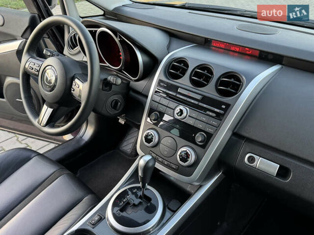 Черный Мазда СХ-7, объемом двигателя 2.3 л и пробегом 124 тыс. км за 7800 $, фото 60 на Automoto.ua