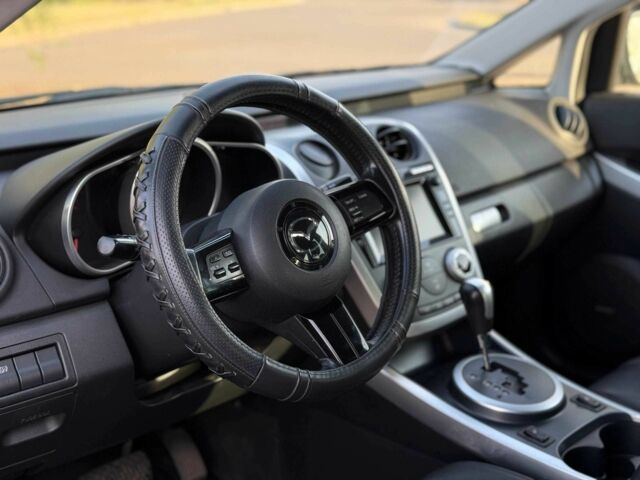 Черный Мазда СХ-7, объемом двигателя 2.3 л и пробегом 131 тыс. км за 7500 $, фото 19 на Automoto.ua