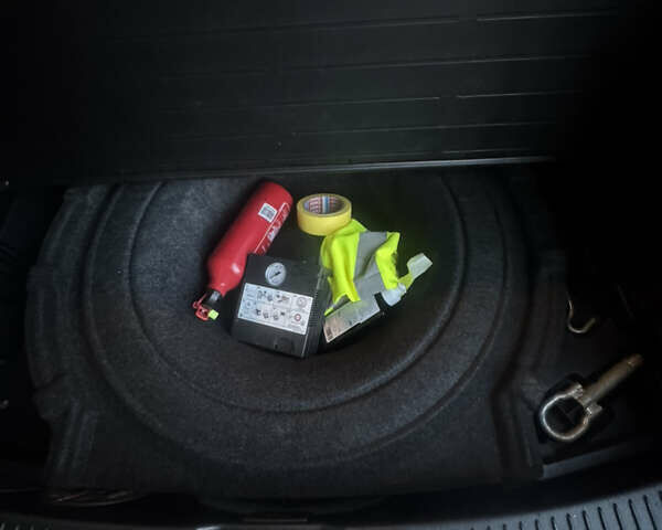 Чорний Мазда СХ-7, об'ємом двигуна 2.3 л та пробігом 137 тис. км за 7950 $, фото 25 на Automoto.ua