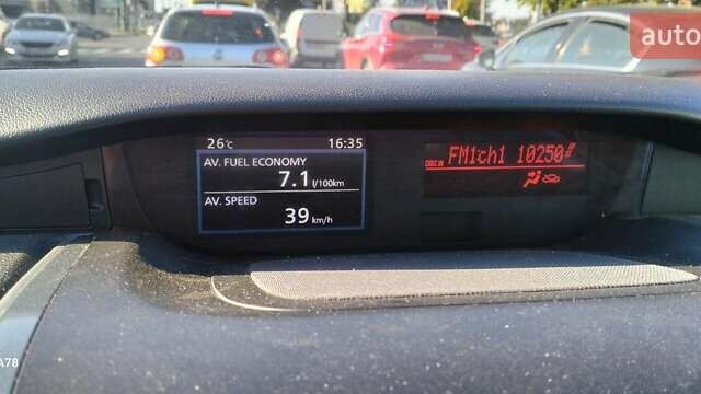 Черный Мазда СХ-7, объемом двигателя 2.2 л и пробегом 171 тыс. км за 8500 $, фото 8 на Automoto.ua