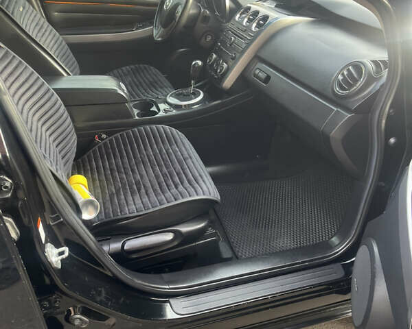 Чорний Мазда СХ-7, об'ємом двигуна 2.49 л та пробігом 188 тис. км за 7999 $, фото 6 на Automoto.ua