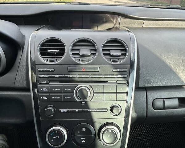 Черный Мазда СХ-7, объемом двигателя 2.2 л и пробегом 211 тыс. км за 9950 $, фото 5 на Automoto.ua