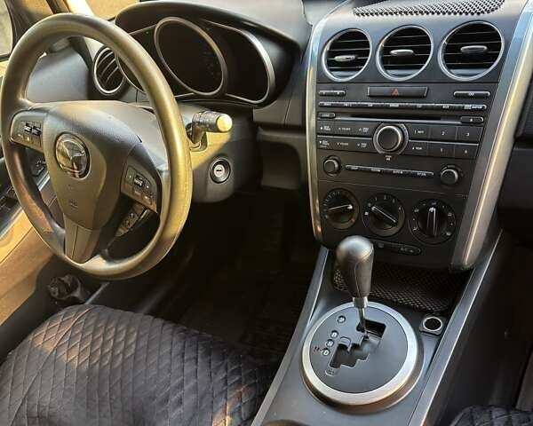 Чорний Мазда СХ-7, об'ємом двигуна 2.49 л та пробігом 290 тис. км за 9800 $, фото 20 на Automoto.ua