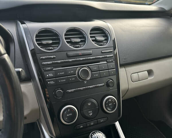 Черный Мазда СХ-7, объемом двигателя 2.18 л и пробегом 198 тыс. км за 10199 $, фото 24 на Automoto.ua