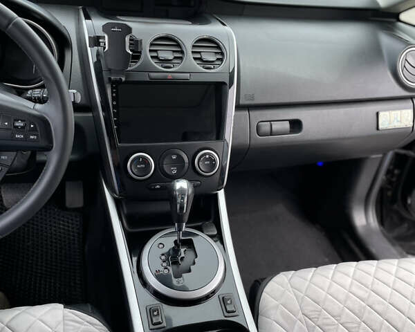 Черный Мазда СХ-7, объемом двигателя 2.26 л и пробегом 185 тыс. км за 9500 $, фото 12 на Automoto.ua