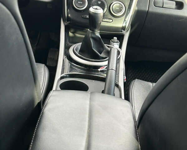 Черный Мазда СХ-7, объемом двигателя 2.2 л и пробегом 211 тыс. км за 9950 $, фото 9 на Automoto.ua