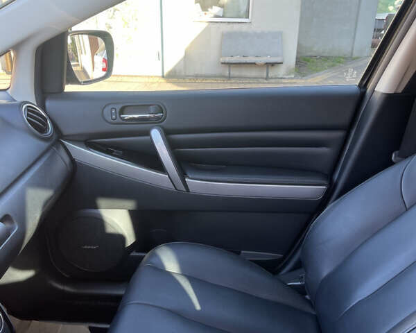 Чорний Мазда СХ-7, об'ємом двигуна 2.18 л та пробігом 160 тис. км за 12000 $, фото 11 на Automoto.ua