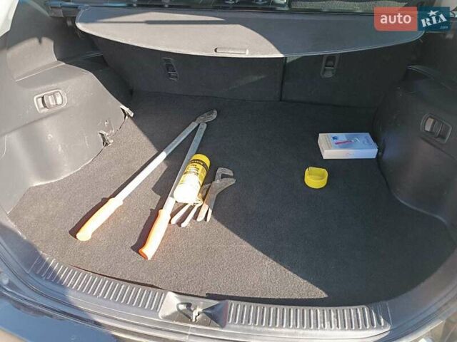 Черный Мазда СХ-7, объемом двигателя 2.2 л и пробегом 225 тыс. км за 9950 $, фото 16 на Automoto.ua