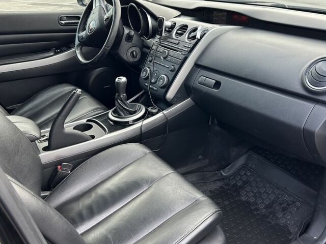 Черный Мазда СХ-7, объемом двигателя 2.2 л и пробегом 242 тыс. км за 8011 $, фото 2 на Automoto.ua