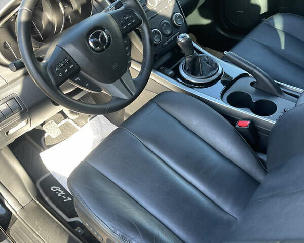 Чорний Мазда СХ-7, об'ємом двигуна 2.18 л та пробігом 160 тис. км за 12000 $, фото 7 на Automoto.ua