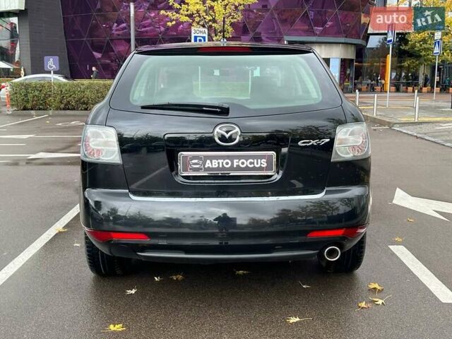 Черный Мазда СХ-7, объемом двигателя 2.49 л и пробегом 240 тыс. км за 7990 $, фото 5 на Automoto.ua