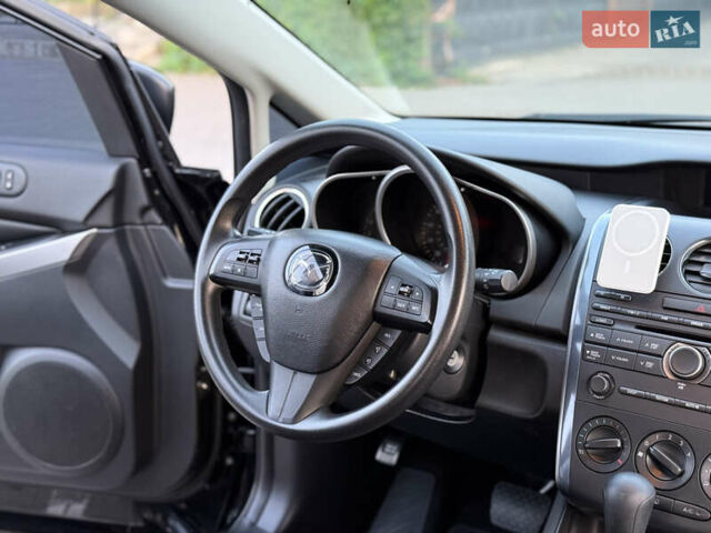 Черный Мазда СХ-7, объемом двигателя 2.5 л и пробегом 102 тыс. км за 10800 $, фото 16 на Automoto.ua