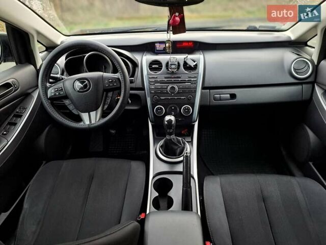 Черный Мазда СХ-7, объемом двигателя 2.2 л и пробегом 256 тыс. км за 4950 $, фото 6 на Automoto.ua