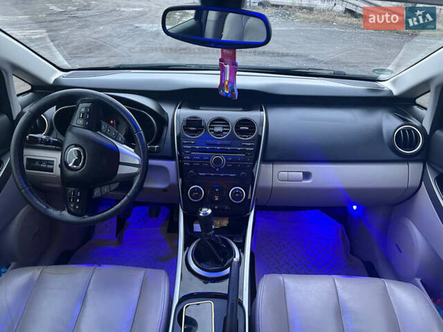 Черный Мазда СХ-7, объемом двигателя 2.2 л и пробегом 245 тыс. км за 10200 $, фото 5 на Automoto.ua