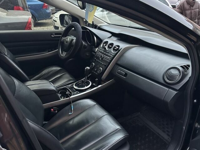 Черный Мазда СХ-7, объемом двигателя 2.3 л и пробегом 182 тыс. км за 9999 $, фото 7 на Automoto.ua