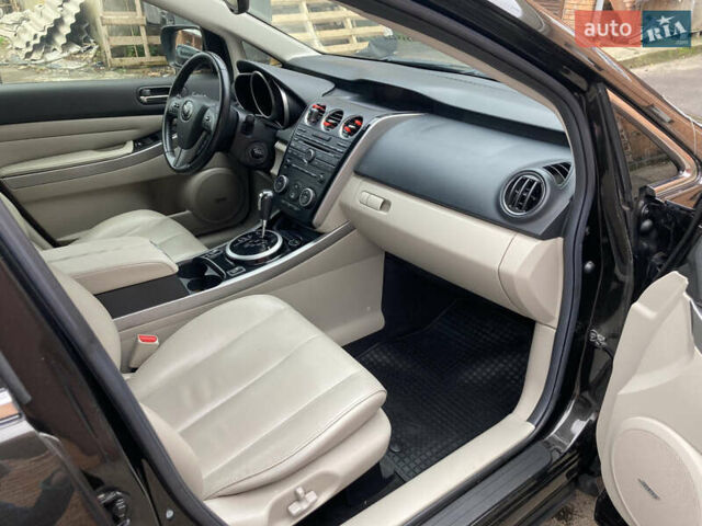 Чорний Мазда СХ-7, об'ємом двигуна 2.3 л та пробігом 113 тис. км за 11000 $, фото 11 на Automoto.ua