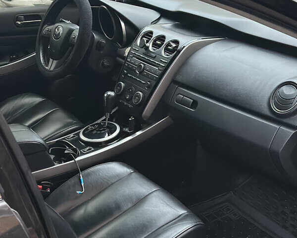 Черный Мазда СХ-7, объемом двигателя 2.26 л и пробегом 182 тыс. км за 9999 $, фото 13 на Automoto.ua