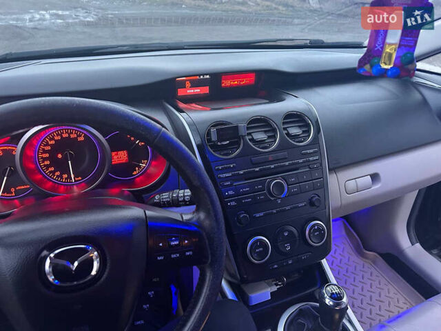 Черный Мазда СХ-7, объемом двигателя 2.2 л и пробегом 245 тыс. км за 10200 $, фото 7 на Automoto.ua