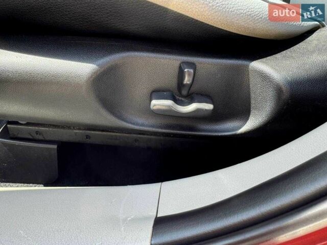 Червоний Мазда СХ-7, об'ємом двигуна 2.3 л та пробігом 180 тис. км за 7000 $, фото 15 на Automoto.ua