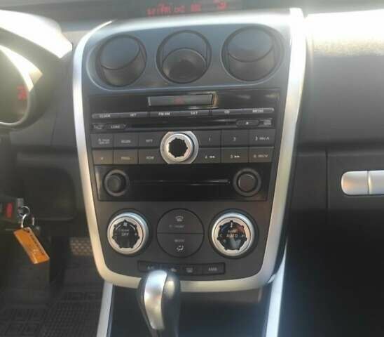 Красный Мазда СХ-7, объемом двигателя 2.3 л и пробегом 300 тыс. км за 7000 $, фото 9 на Automoto.ua