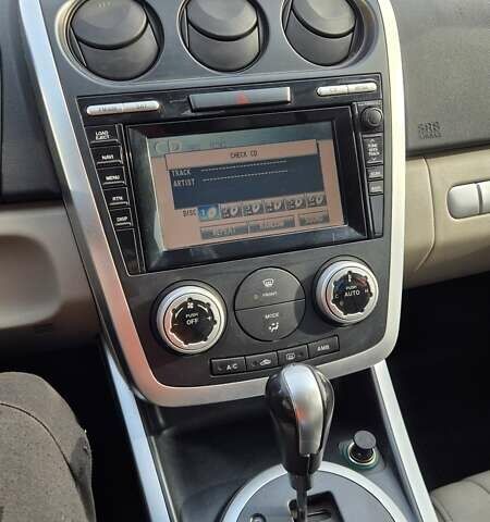 Красный Мазда СХ-7, объемом двигателя 2.3 л и пробегом 171 тыс. км за 6300 $, фото 15 на Automoto.ua