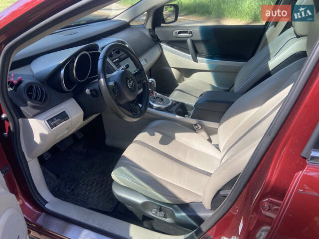 Красный Мазда СХ-7, объемом двигателя 2.3 л и пробегом 160 тыс. км за 7500 $, фото 11 на Automoto.ua