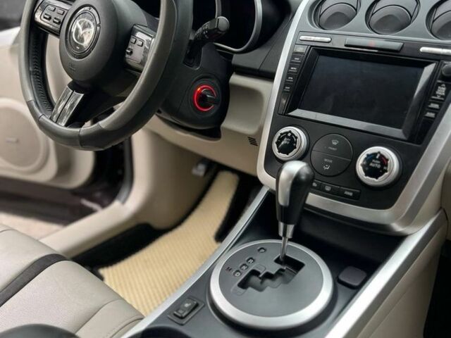 Красный Мазда СХ-7, объемом двигателя 2.3 л и пробегом 179 тыс. км за 7800 $, фото 21 на Automoto.ua