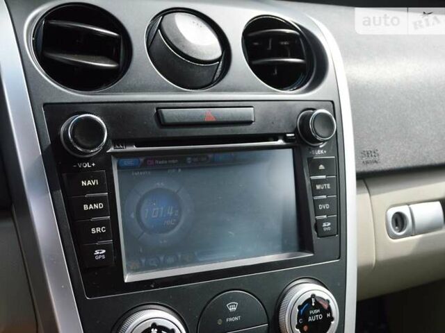 Красный Мазда СХ-7, объемом двигателя 2.26 л и пробегом 159 тыс. км за 7500 $, фото 26 на Automoto.ua