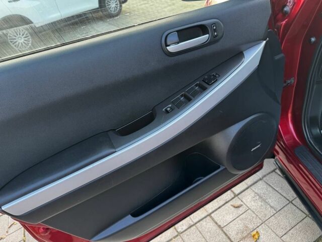 Красный Мазда СХ-7, объемом двигателя 2.3 л и пробегом 195 тыс. км за 7500 $, фото 6 на Automoto.ua