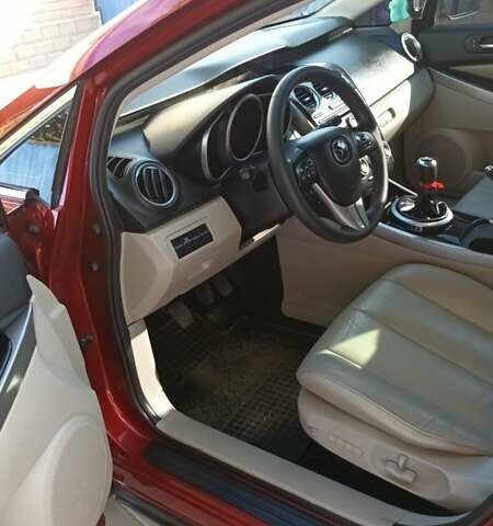 Красный Мазда СХ-7, объемом двигателя 2.2 л и пробегом 215 тыс. км за 11300 $, фото 4 на Automoto.ua