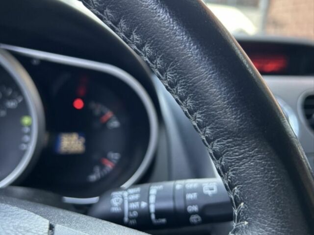 Красный Мазда СХ-7, объемом двигателя 2.5 л и пробегом 200 тыс. км за 10447 $, фото 14 на Automoto.ua