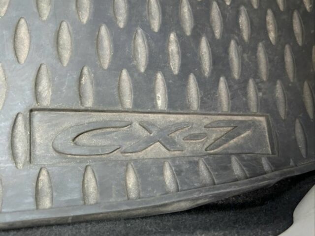 Красный Мазда СХ-7, объемом двигателя 2.5 л и пробегом 200 тыс. км за 10447 $, фото 21 на Automoto.ua