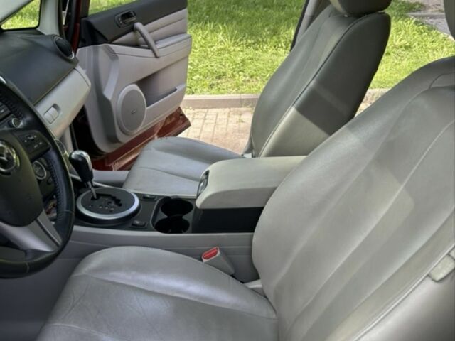 Красный Мазда СХ-7, объемом двигателя 2.5 л и пробегом 200 тыс. км за 10447 $, фото 4 на Automoto.ua