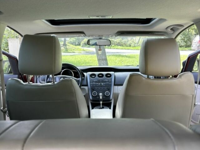 Красный Мазда СХ-7, объемом двигателя 2.5 л и пробегом 200 тыс. км за 10447 $, фото 6 на Automoto.ua