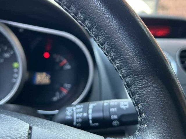 Красный Мазда СХ-7, объемом двигателя 2.5 л и пробегом 200 тыс. км за 10496 $, фото 12 на Automoto.ua