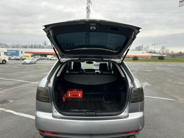 Серый Мазда СХ-7, объемом двигателя 2.2 л и пробегом 180 тыс. км за 10500 $, фото 4 на Automoto.ua