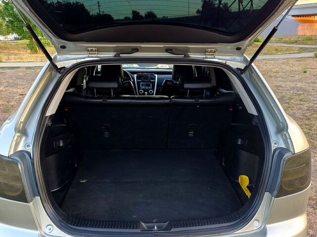 Серый Мазда СХ-7, объемом двигателя 2.3 л и пробегом 125 тыс. км за 5500 $, фото 6 на Automoto.ua