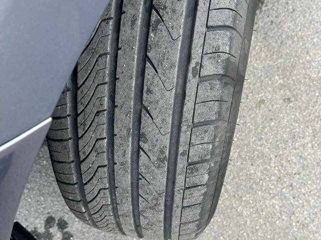 Сірий Мазда СХ-7, об'ємом двигуна 2.3 л та пробігом 215 тис. км за 5000 $, фото 7 на Automoto.ua