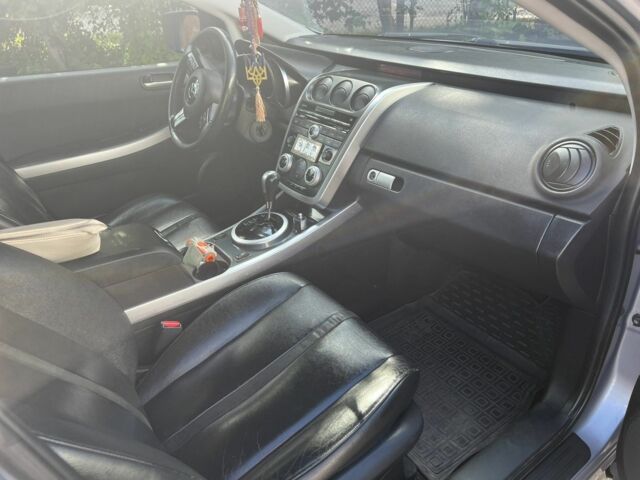 Серый Мазда СХ-7, объемом двигателя 2.3 л и пробегом 255 тыс. км за 6200 $, фото 5 на Automoto.ua