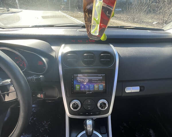 Сірий Мазда СХ-7, об'ємом двигуна 2.3 л та пробігом 245 тис. км за 7500 $, фото 6 на Automoto.ua